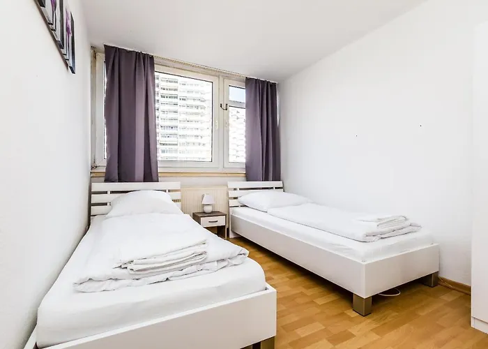 Work & In Bensberg Apartman *